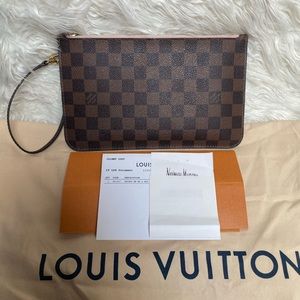 Authentic Louis Vuitton Pouch (Neverfull MM Pouch)